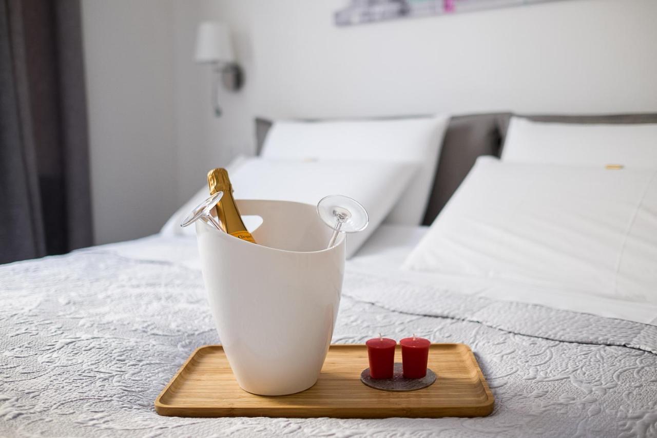 B&B Galleria Cavour Болонья Экстерьер фото
