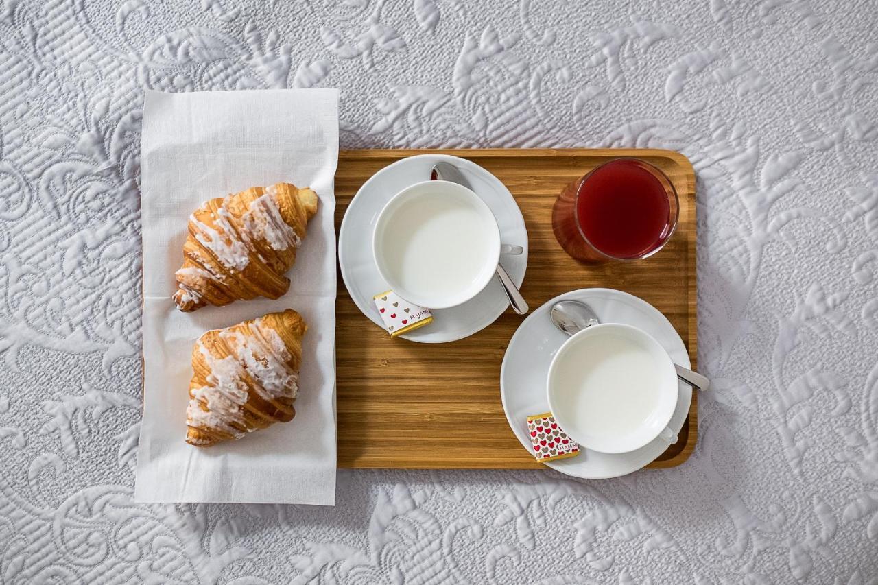 B&B Galleria Cavour Болонья Экстерьер фото